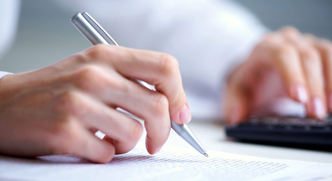 Shop Click Drive in Clinton, IA