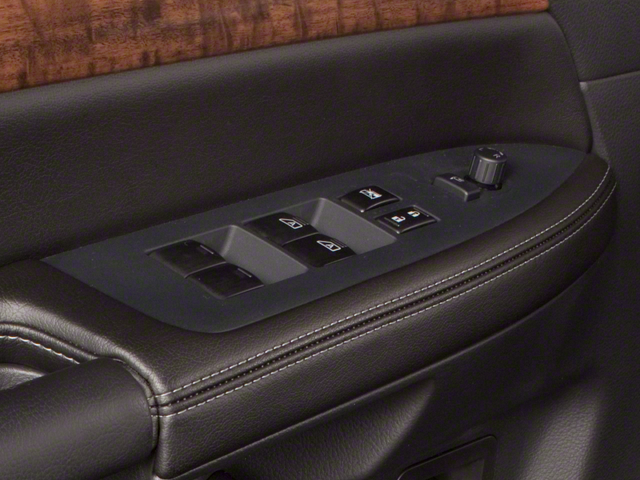 2013 Nissan Armada Platinum