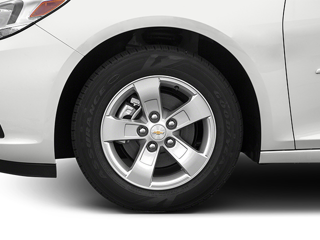 2014 Chevrolet Malibu 1LT photo 2