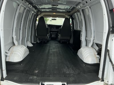 2025 Chevrolet Express Cargo WT