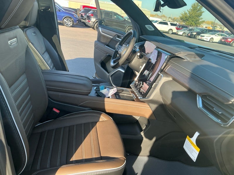 2027 GMC Acadia Denali Ultimate
