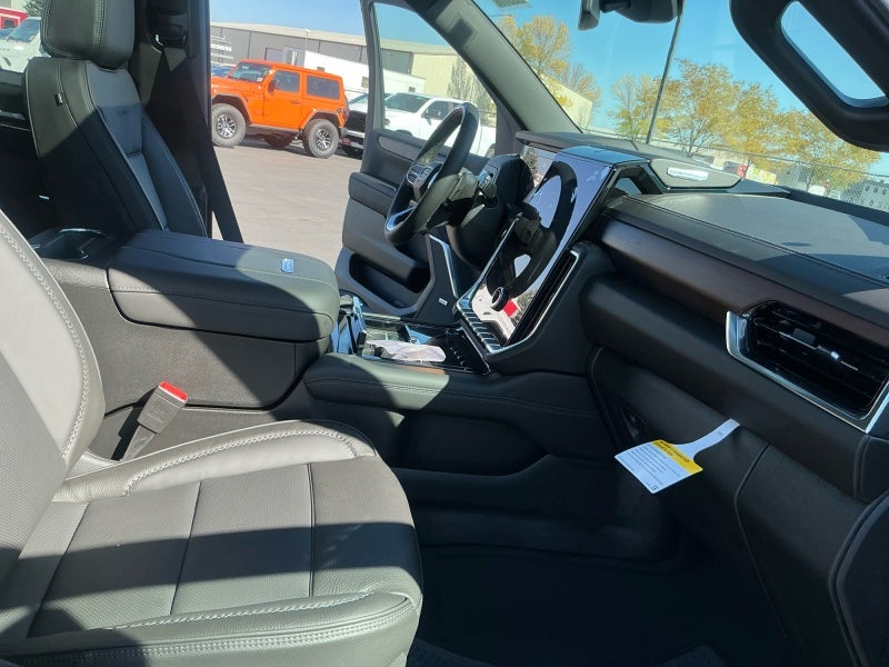 2027 GMC Yukon XL Denali