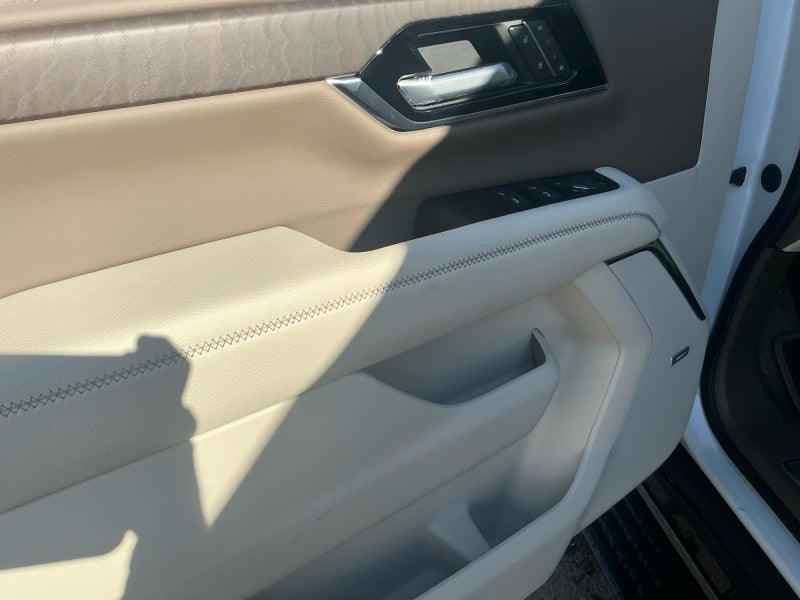 2027 GMC Yukon XL Denali