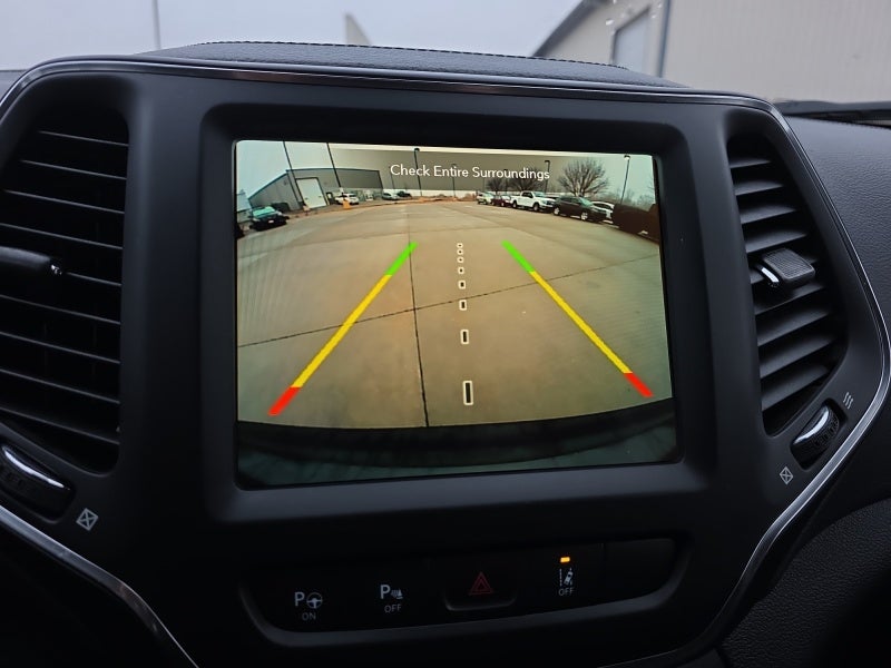 2023 Jeep Cherokee Altitude Lux