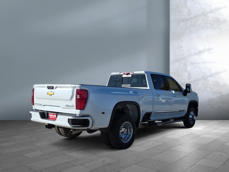 2026 Chevrolet Silverado 3500 HD High Country