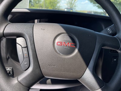 2025 GMC Savana Cutaway 3500 1WT