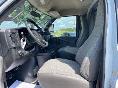 2025 GMC Savana Cutaway 3500 1WT