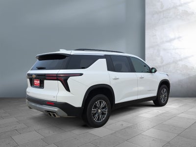 2024 Chevrolet Traverse LT