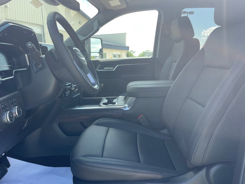 2025 GMC Sierra 3500 HD SLT