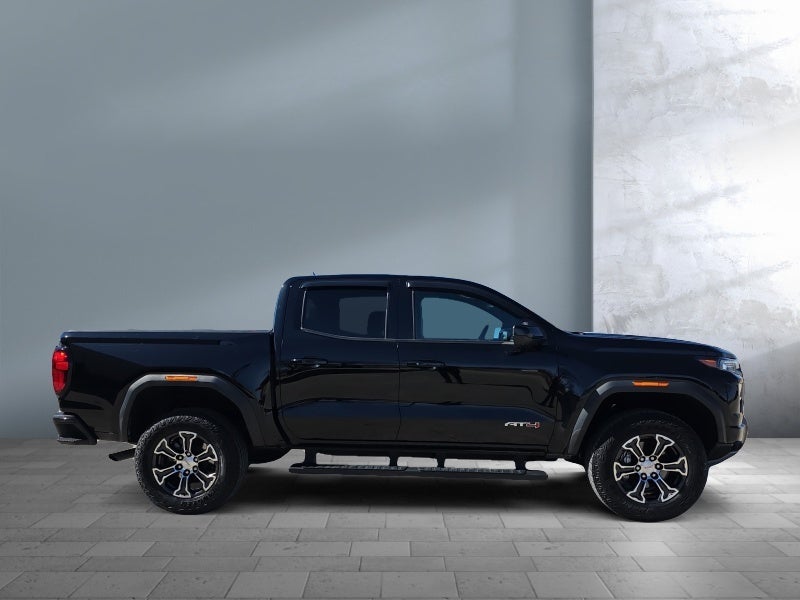 2023 GMC Canyon AT4