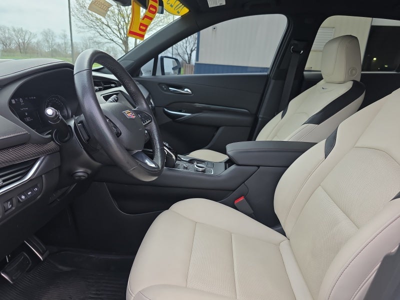 2023 Cadillac XT4 Sport
