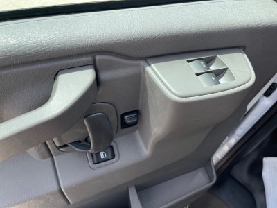 2025 Chevrolet Express Cutaway 3500 1WT