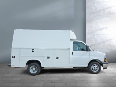2025 Chevrolet Express Cutaway 3500 1WT