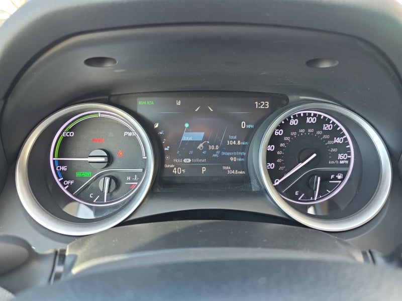 2022 Toyota Camry Hybrid XLE