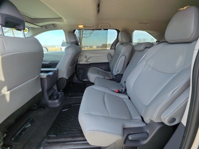 2024 Toyota Sienna XLE