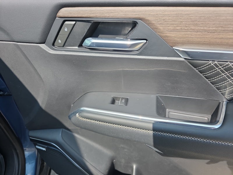 2025 GMC Acadia AWD Denali