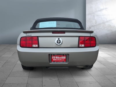 2008 Ford Mustang Deluxe