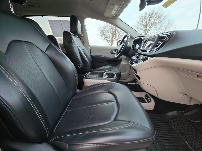 2020 Chrysler Voyager LXI