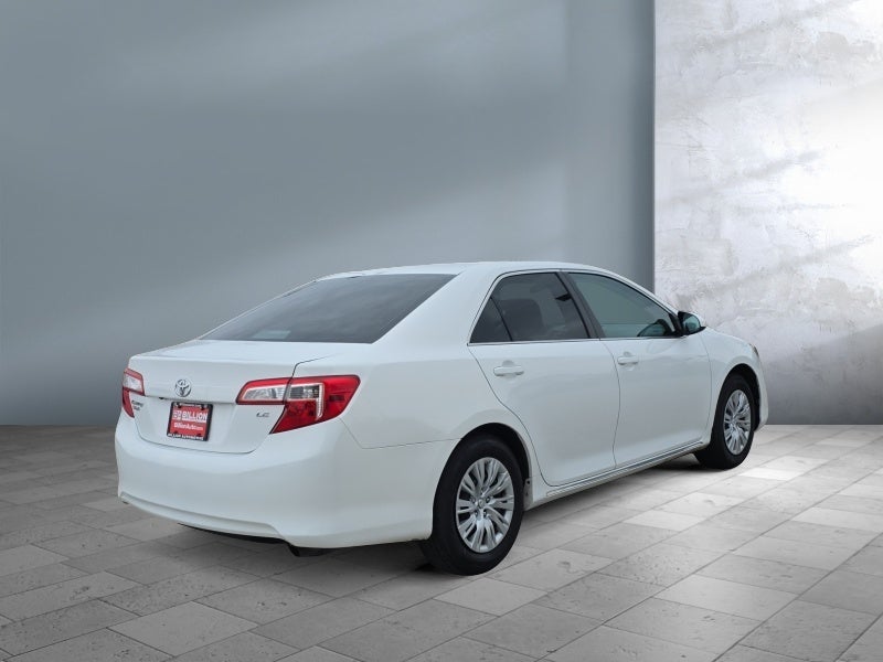2014 Toyota Camry LE