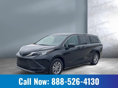 2025 Toyota Sienna LE