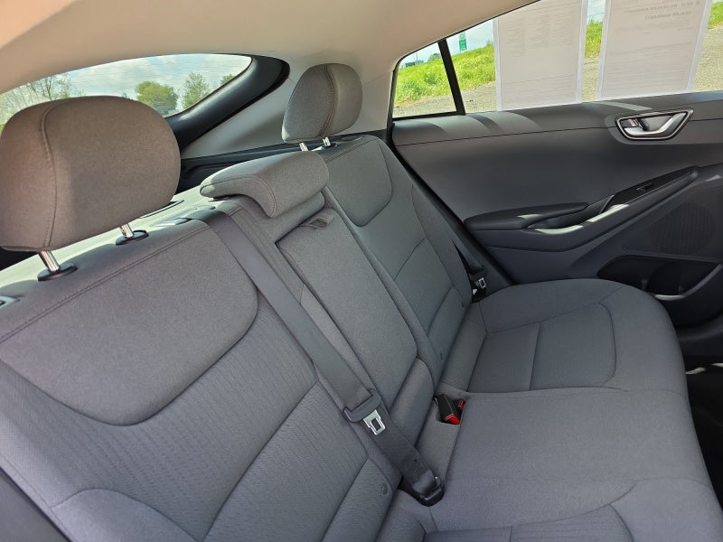 2022 Hyundai Ioniq Hybrid SE