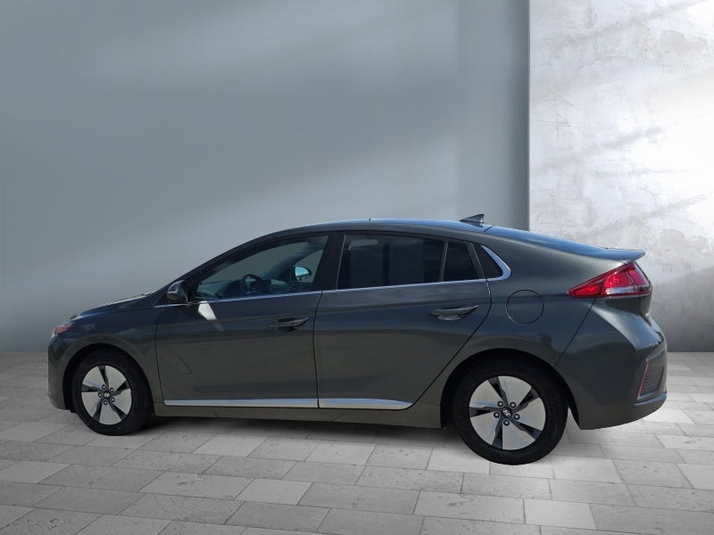 2022 Hyundai Ioniq Hybrid SE