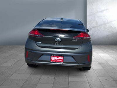 2022 Hyundai Ioniq Hybrid SE