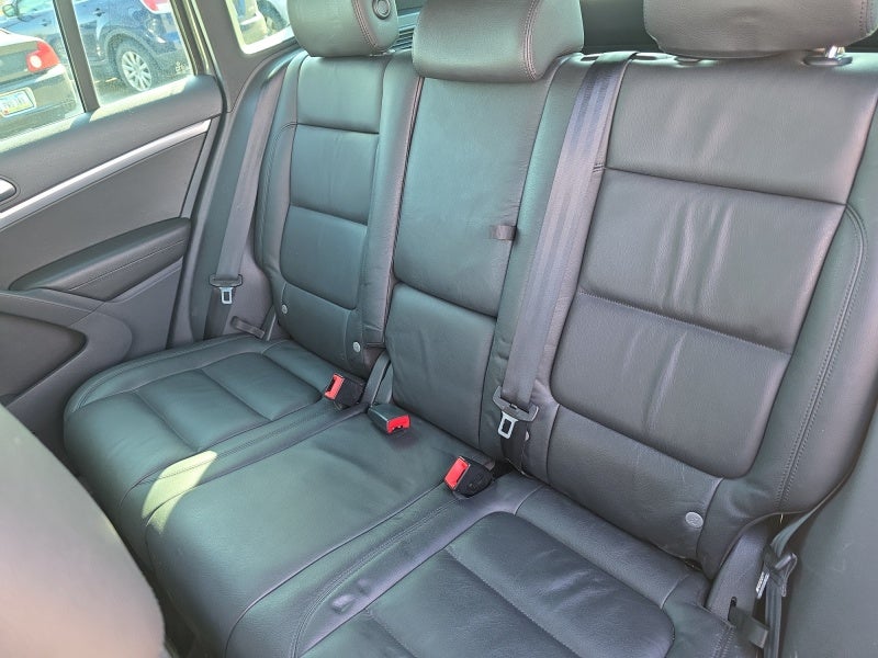 2014 Volkswagen Tiguan R-Line