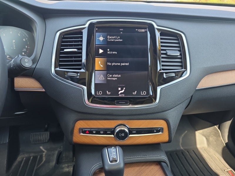 2022 Volvo XC90 Momentum