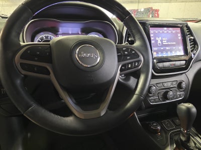 2019 Jeep Cherokee Overland