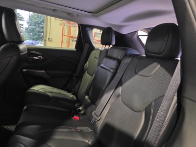 2019 Jeep Cherokee Overland