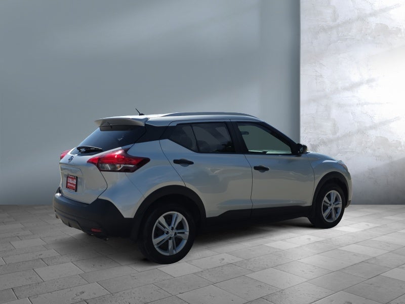2018 Nissan Kicks S