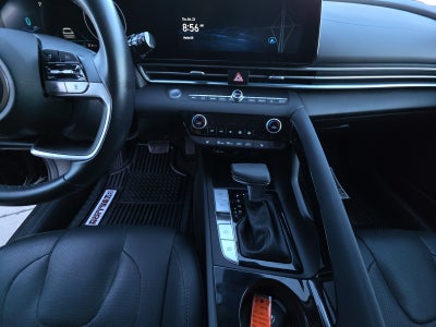 2022 Hyundai Elantra Limited