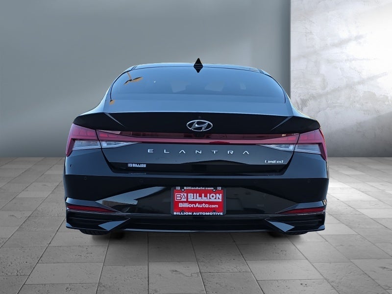 2022 Hyundai Elantra Limited