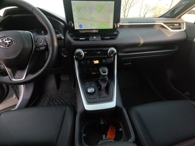 2025 Toyota RAV4 Plug-In Hybrid XSE