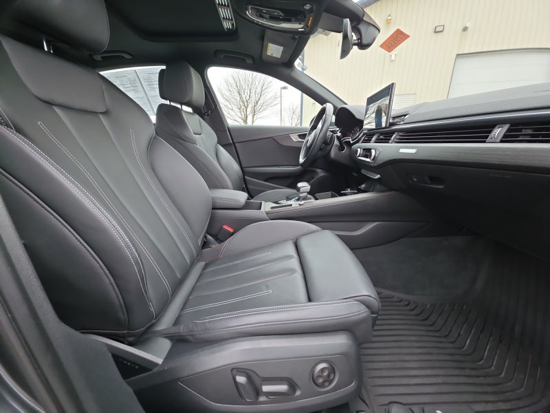2021 Audi A4 Sedan S line Premium