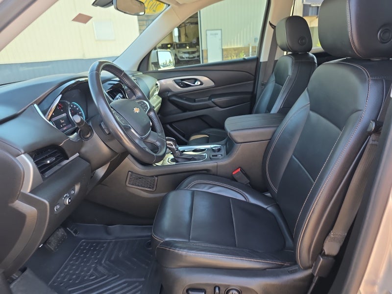 2021 Chevrolet Traverse LT Leather