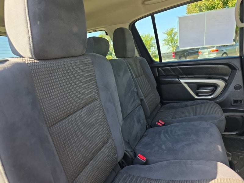 2015 Nissan Armada Base