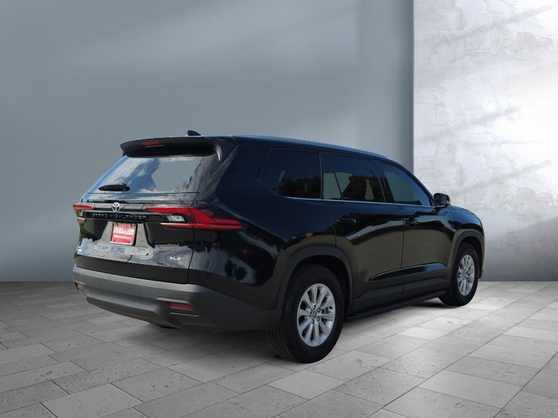 2025 Toyota Grand Highlander Base