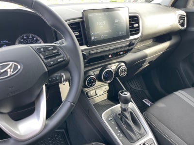 2022 Hyundai Venue SEL