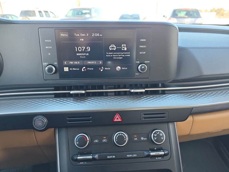 2024 Kia Carnival LX