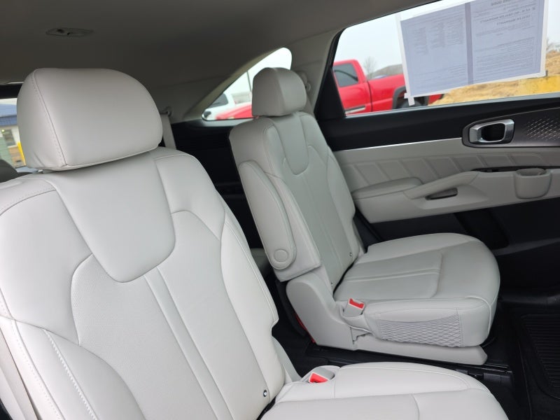 2022 Kia Sorento Plug-In Hybrid SX