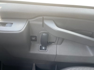 2025 GMC Savana Cutaway 3500 1WT