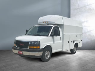 2025 GMC Savana Cutaway 3500 1WT