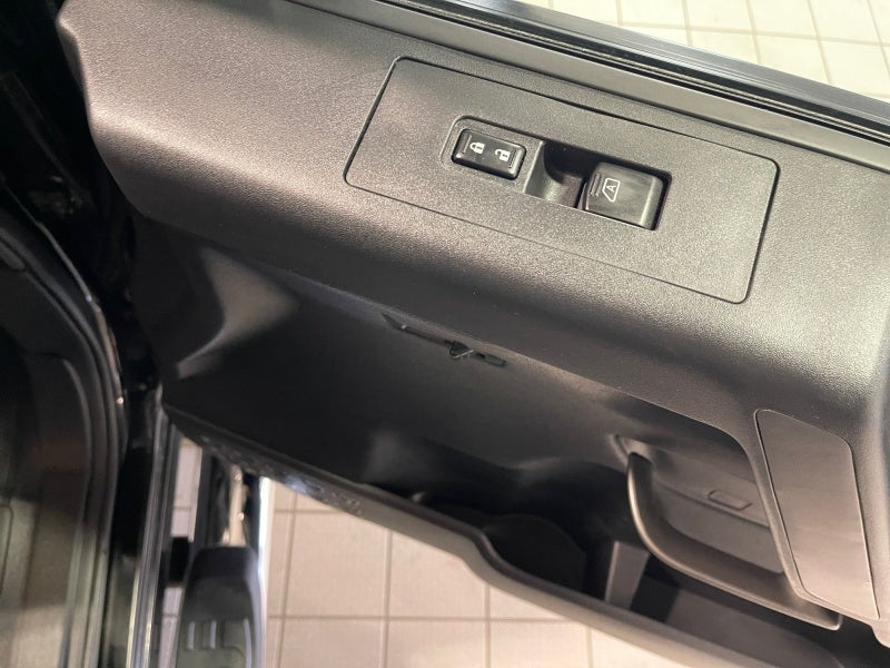 2012 Nissan Titan SL