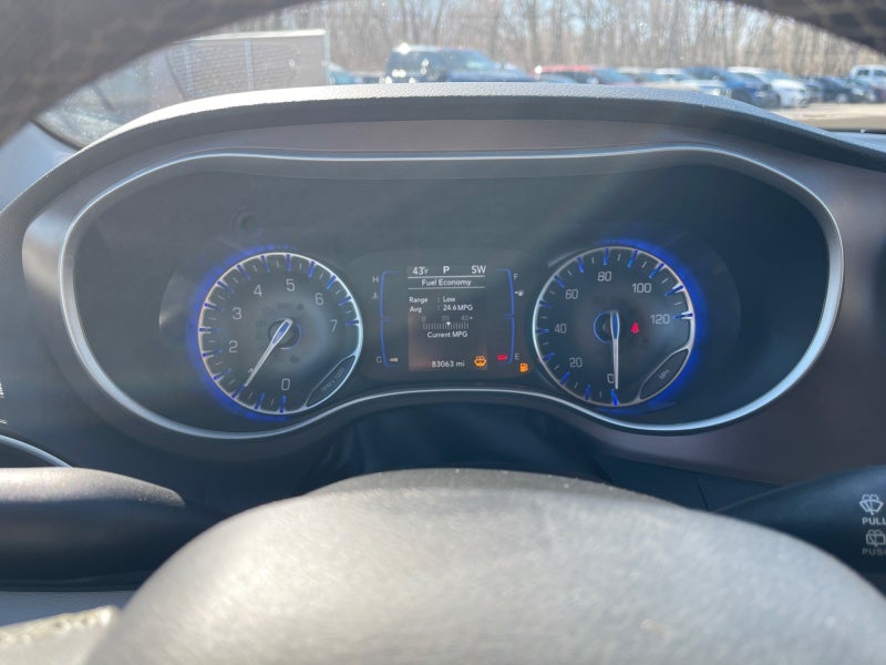 2023 Chrysler Voyager LX