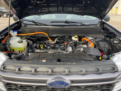 2023 Ford Maverick XL