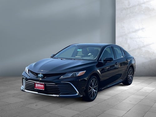 2023 Toyota Camry Hybrid XLE