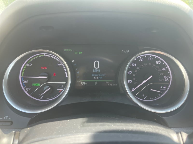 2023 Toyota Camry Hybrid XLE