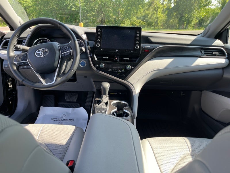 2023 Toyota Camry Hybrid XLE